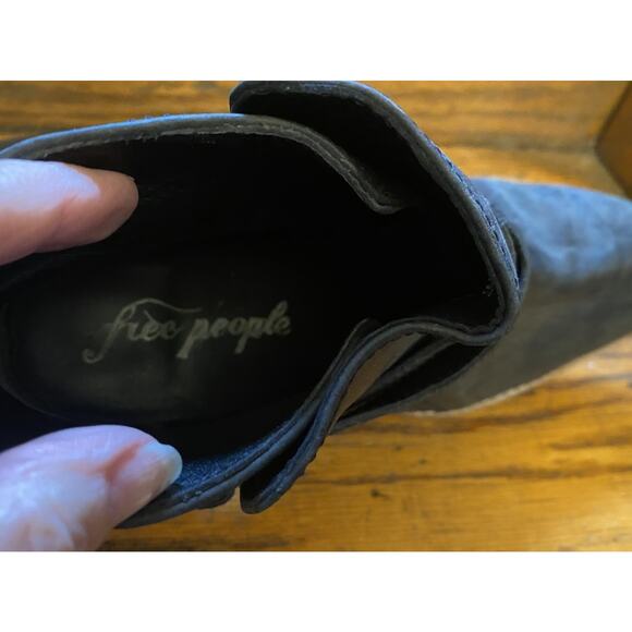 Free People Boots Women's 39 (8.5) Washed Black Back Loop Ankle Bootie - Picture 5 of 12